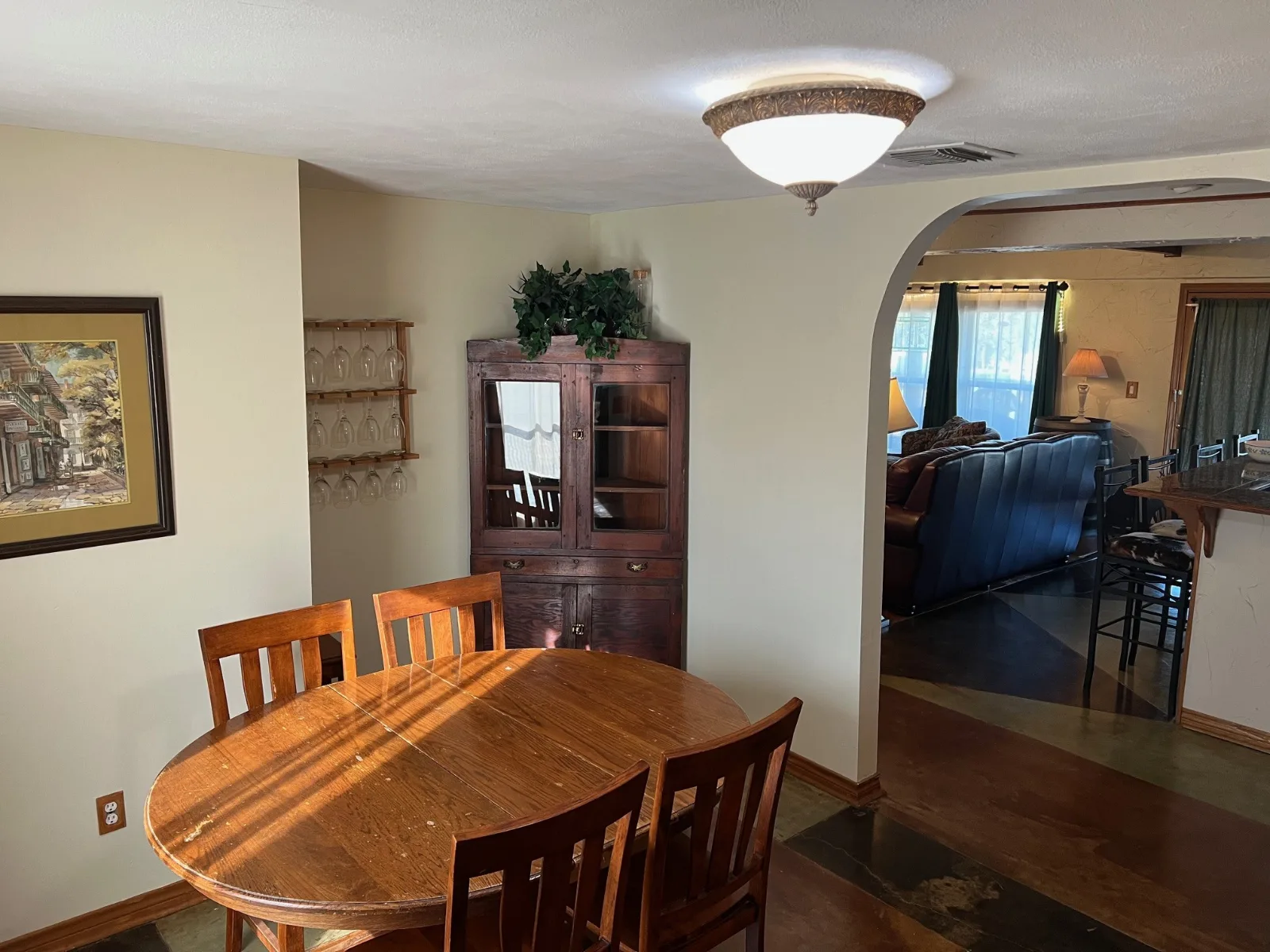 Cabin 3 dining room